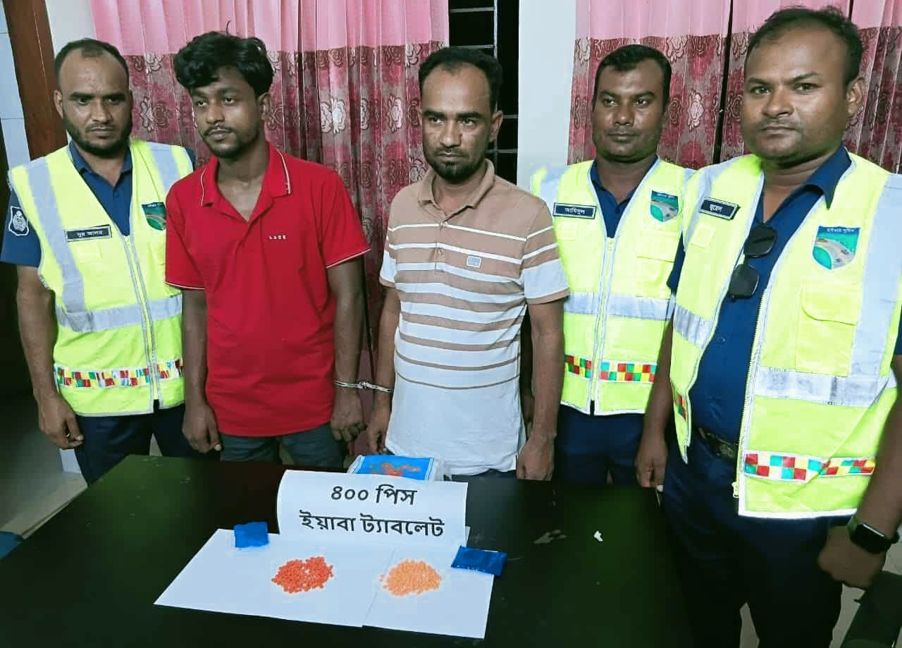 শ্রীপুরের মাওনা হাইওয়ে থানার বিশেষ অভিযানে ইয়াবা সহ আটক-২