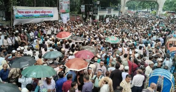 <span>সারা দেশে লাগাতার কর্মবিরতি  / </span>এমপিওভুক্ত শিক্ষকদের সচিবালয় অভিমুখে আজ লংমার্চ