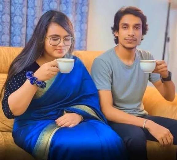আলোচিত পর্ন তারকা যুগল বান্দরবান থেকে গ্রেপ্তার