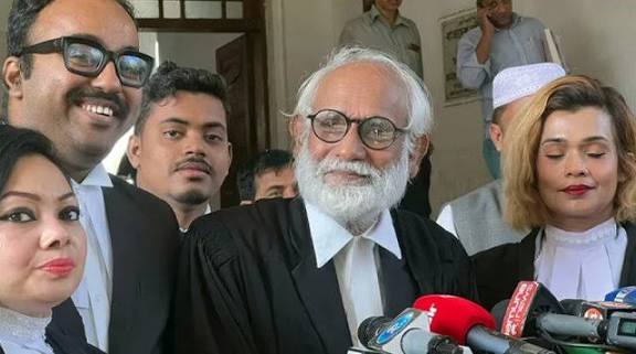 গুমের দুই মামলায় শেখ হাসিনার পক্ষে রাষ্ট্রনিযুক্ত আইনজীবী জেড আই খান পান্না