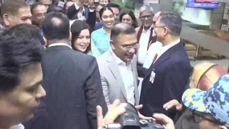 দীর্ঘ ১৭ বছর পর দেশের মাটিতে তারেক রহমান