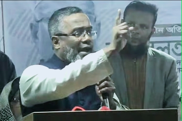 ‘ডাকসু মাদকের আড্ডাখানা-বেশ্যাখানা ছিল’ বলা জামায়াত নেতাকে অব্যাহতি