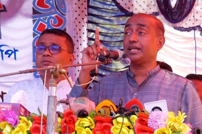 কৃত্রিমভাবে তেল সংকট তৈরি করা হচ্ছে, যার সর্বোচ্চ শাস্তি মৃত্যুদণ্ড: আইনমন্ত্রী
