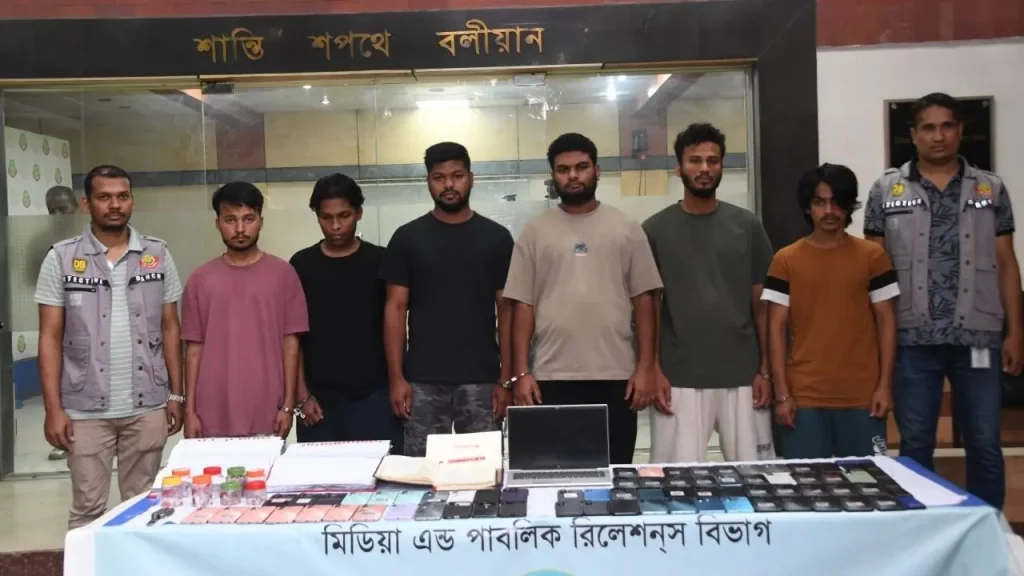 দৈনিক ৫ কোটি টাকা পাচার: ৬,৫০০ সিমসহ অনলাইন জুয়া চক্রের ৬ সদস্য গ্রেপ্তার