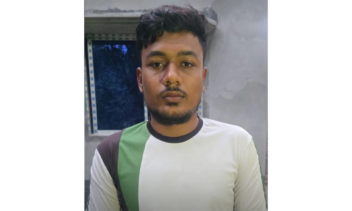 প্রধানমন্ত্রীর রাজশাহী সফর নিয়ে ফেসবুকে মন্তব্য, ঢাকায় আটক যুবক