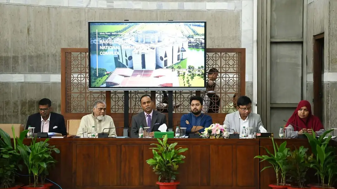 সংসদ ভবন এলাকায় সোলার প্যানেল স্থাপনের সুযোগ খতিয়ে দেখছে কমিটি